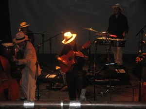 Eduardo Quezada, Representante oficios y profesiones en Providencia |  GRUPO DE BOSSA NOVA Y M&uacute;SICA LATINOAMERICANA - Todo CHILE-, Para matrimonios, fiestas particulares y eventos de todo tipo.