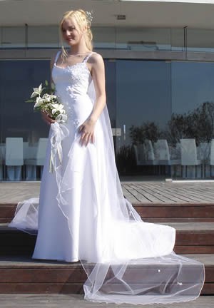  oficios y profesiones en Las Condes |  Para lucir espl&eacute;ndida en tu matrimonio reserva ya en www esteticamovil com, PEINADO Y BELLEZA PARA NOVIAS A DOMILICIO EN EL DIA DE TU MATRIMONIO