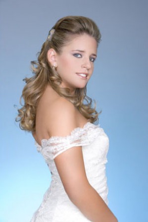 WILMA FUENTES oficios y profesiones en Santiago |  PEINADOS Y MAQUILLAJES NOVIA, GRADUACIONES, FIESTAS A DOMICILIO, MAQUILLAJE PROFESIONAL MAC, ARREGLOS FLORALES, RAMOS NOVIA