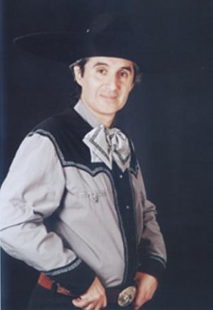 RENE MARTINEZ oficios y profesiones en Santiago |  mariachis Juarez dia de la madre 2011, calidad profesional y precios adecuados