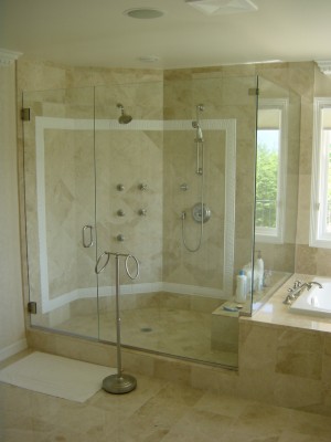 Comercial Alfalum oficios y profesiones en Pe&ntilde;alol&eacute;n |  Ventanas, Shower Door, Construccion, Remodelaciones, Vidrios, Comercial Alfalum, expertos en aluminio cristal y remodelaciones