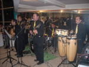 CHRISTIAN VERA oficios y profesiones en Santiago |  ORQUESTA TROPICAL BAILABLE PARA EVENTOS BANDA SHOW, CONJUNTOS