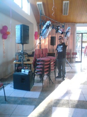 RZPRODUCCIONES oficios y profesiones en Santiago |  CANTANTE, ANIMADOR Y DJ PARA EVENTOS , MATRIMONIOS, PUBS, FIESTAS, AMPLIFICACION, LUCES, KARAOKE