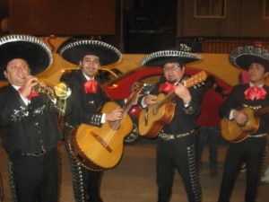 johnny luis ramirez oficios y profesiones en Santiago |  mariachi sal y tequila, serenatas mariachis 