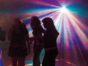  oficios y profesiones en Santiago |  M�SICA PARA FIESTAS ,DJ PARA MATRIMONIOS, CUMPLEA&Ntilde;OS DE 15 ETC , FONO 5161429...ARRIENDO DATA SHOW,KARAOKES, TACATACAS ETC 